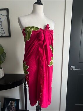 New makai beach Bright Pink Floral Sundress with Green Leaves poncho